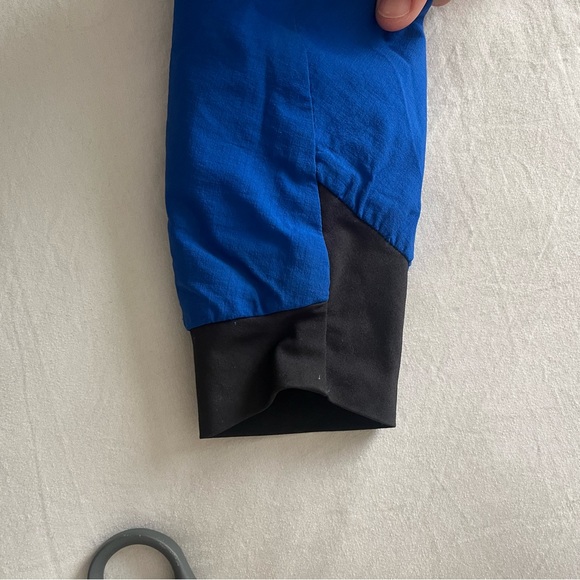 Patagonia women’s nano-air light hoody - Picture 7 of 8